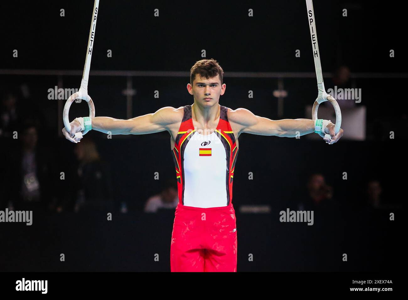 Szczecin, Polen, 10. April 2019: Männlicher Athlet mir Nicolau aus Spanien tritt an den Ringen während der europäischen Kunstturnmeisterschaft an Stockfoto