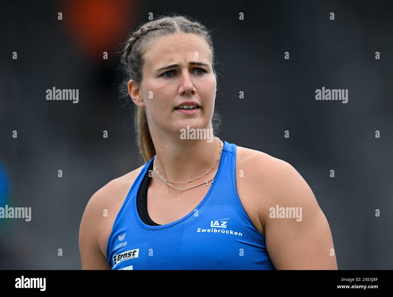 Braunschweig, Deutschland. 30. Juni 2024. Leichtathletik: Deutsche Meisterschaften im Eintracht-Stadion. Speerwurf, Finale, Frauen. Christin Hussong in Aktion. Quelle: Sven Hoppe/dpa/Alamy Live News Stockfoto