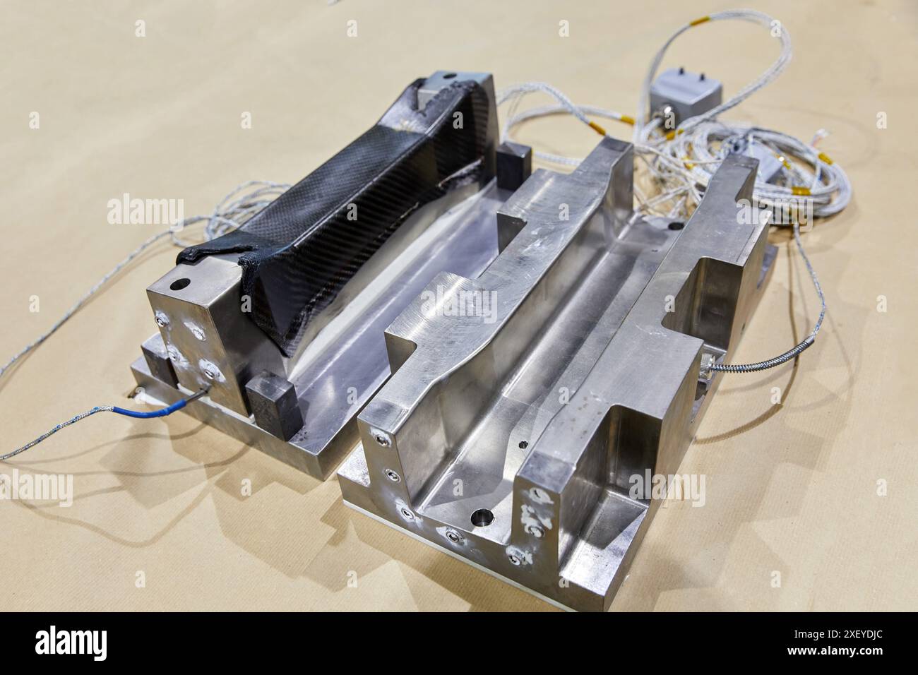 LowFlip Cell, Zelle zur automatischen Fertigung von Komponenten aus Verbundwerkstoffen, Luft- und Raumfahrtindustrie, Industry Unit, Technology Centre, Tecnalia Rese Stockfoto