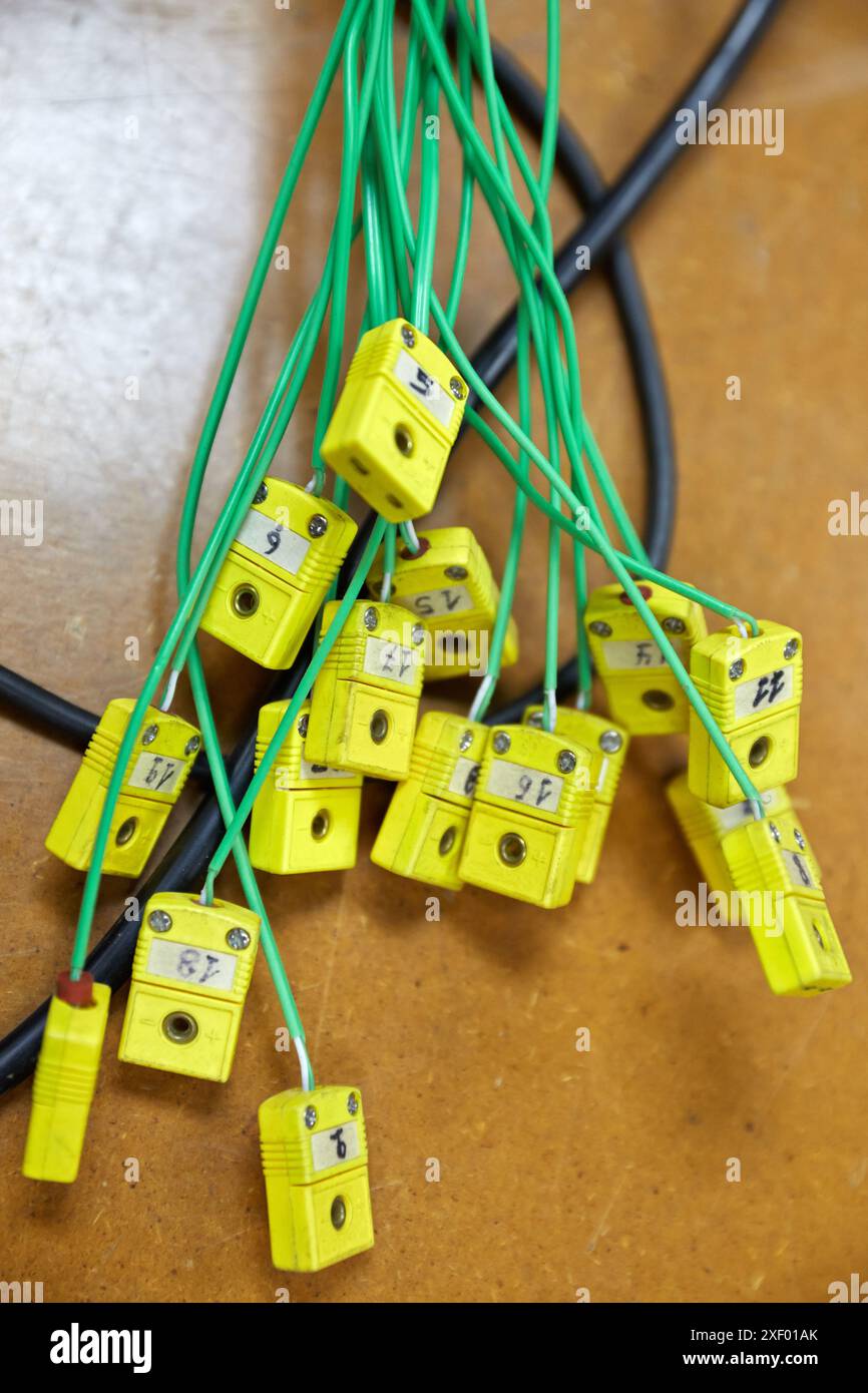 Prüfung der Widerstandsmessung. Niederspannungs-Elektrolabor. Zertifizierung von elektrischen Betriebsmitteln. Technologische Dienstleistungen für die Industrie. Tecnalia Rese Stockfoto