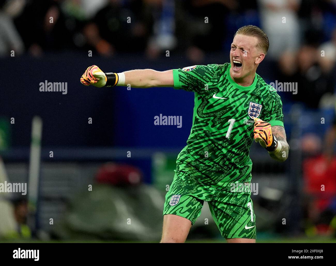 Der englische Torhüter Jordan Pickford feiert nach der UEFA Euro 2024