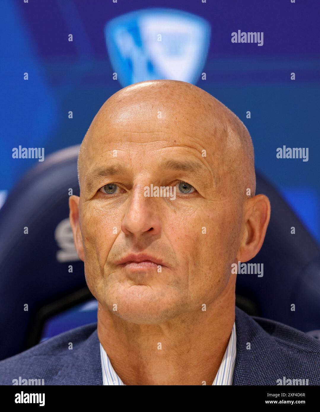 firo: 03.06.2024, Fußball, 1.Liga, 1.Bundesliga, Saison 2023/2024, PK, Pressekonferenz, VfL Bochum 1848, Präsentation des neuen Coach Peter Zeidler, Coach Peter Zeidler, Porträt Stockfoto