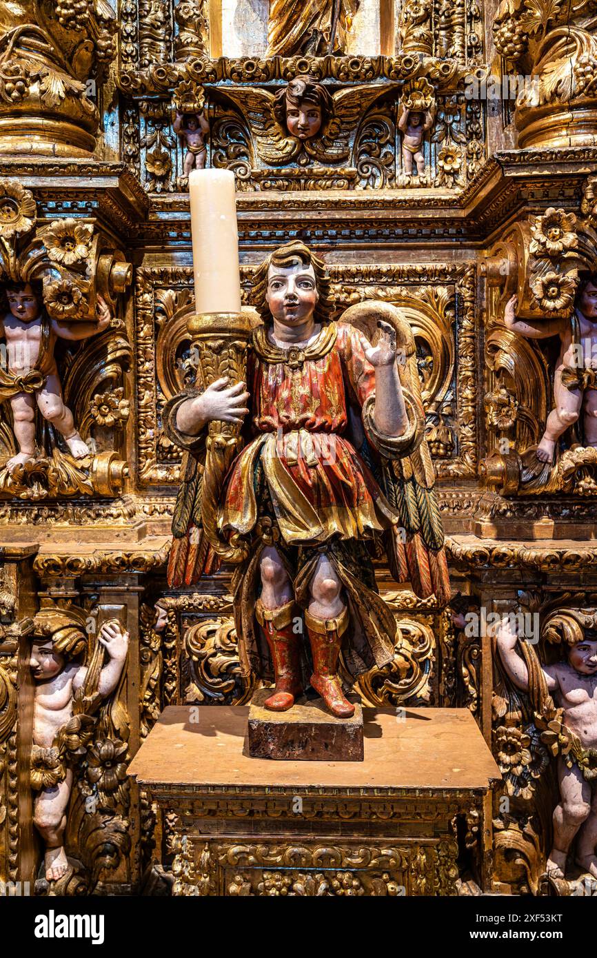 Wunderschönes Inneres der Kirche St. Antonius, Igreja de Santo Antonio in Lagos, Algarve in Portugal Stockfoto