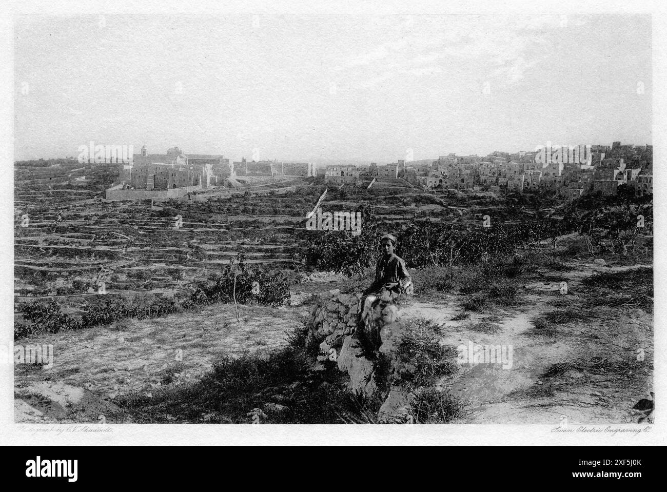 Palästina. 1880er Jahre – Ein Fotodruck der Swan Electric Engraving Company, reproduziert von einem Foto von Cecil Victor Shadbolt, das während seiner Reise durch Palästina aufgenommen wurde. Der Druck trägt den Titel „Bethlehem“. Stockfoto