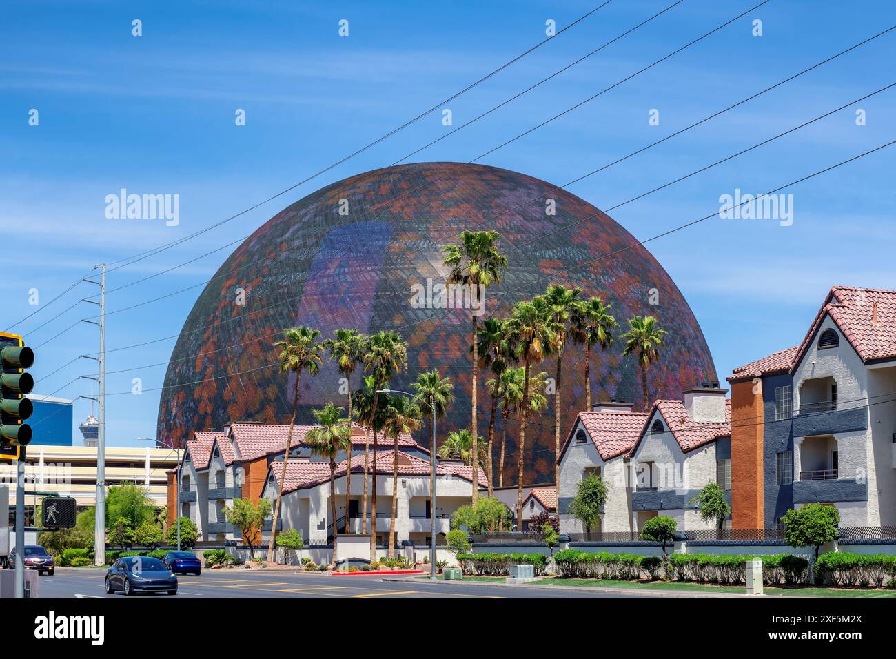 Las Vegas Skyline und Sphere am sonnigen Tag in Las Vegas, Nevada Stockfoto