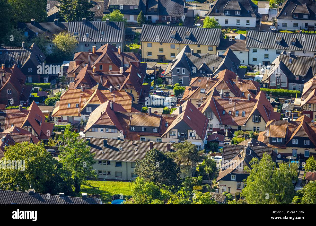Luftaufnahme, Wohnsiedlung Stuckenholzhöhe Alt Wetter, Baudenkmal mit roten Dächern zwischen Bergstraße, Blankstraße, Bredtstraße, Trappenstr Stockfoto