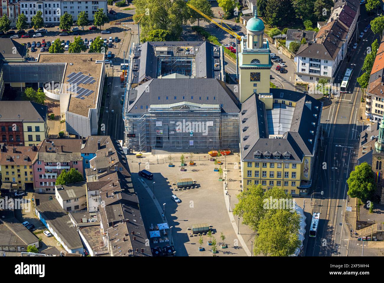Luftansicht, Witten Rathaus mit Baustellenrenovierung und Gerüstbau, Hauptstraße, Witten, Ruhrgebiet, Nordrhein-Westfalen, Deutschland, Aeri Stockfoto