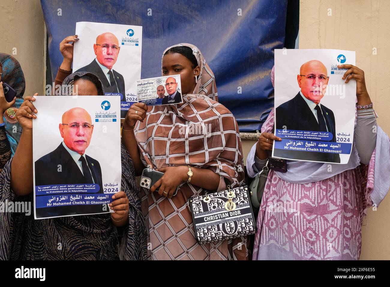 Nouakchott, Mauretanien. Juli 2024. Nicolas Remene/Le Pictorium - Siegesfeier für die Anhänger von Präsident Mohamed Ould Ghazouani - 01/07/2024 - Mauretanien/Nouakchott/Nouakchott - Frauenverbände und Unterstützer versammelten sich in einem Hotel in der Hauptstadt, um den Sieg der Präsidenten von Mauretanien in der ersten Runde der Präsidentschaftswahlen zu feiern; Mohamed Ould Ghazouani nach der offiziellen Bekanntgabe der Ergebnisse durch das CENI am frühen Nachmittag in Nouakchott, diesen Montag, den 1. Juli 2024. Quelle: LE PICTORIUM/Alamy Live News Stockfoto