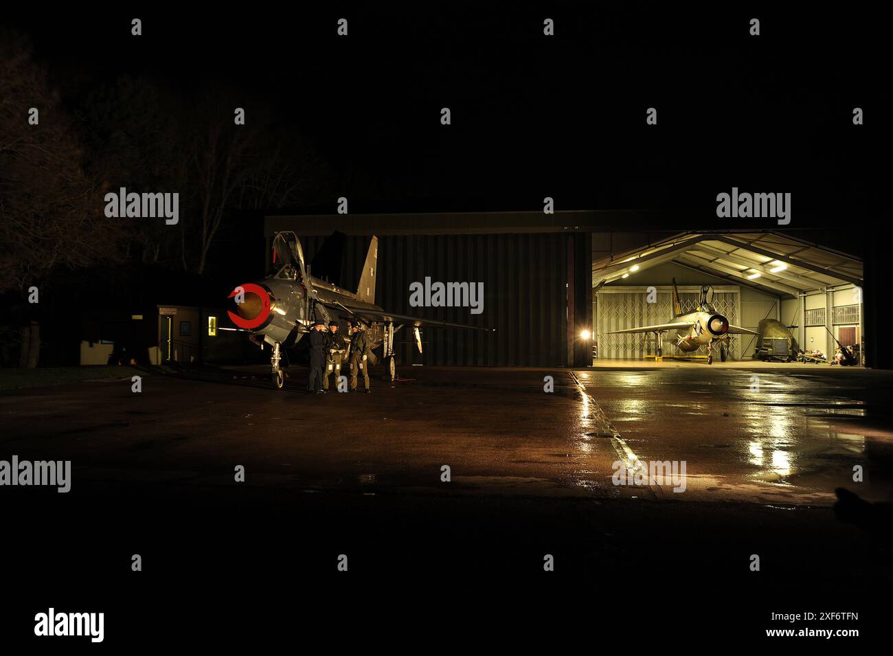 Mit Lightning „XR728“ in Bruntingthorpe. „XR713“ befindet sich im Hintergrund. Stockfoto