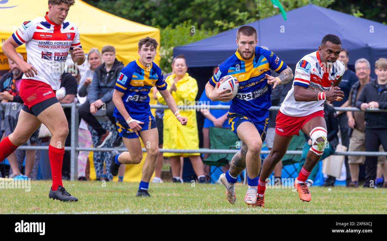 Drei Spiele der Rugby League wurden am Armed Forces Day in Warrington für die Tom Sephton Trophy ausgetragen, einen jungen Soldaten aus Warrington, der in AK leider getötet wurde Stockfoto