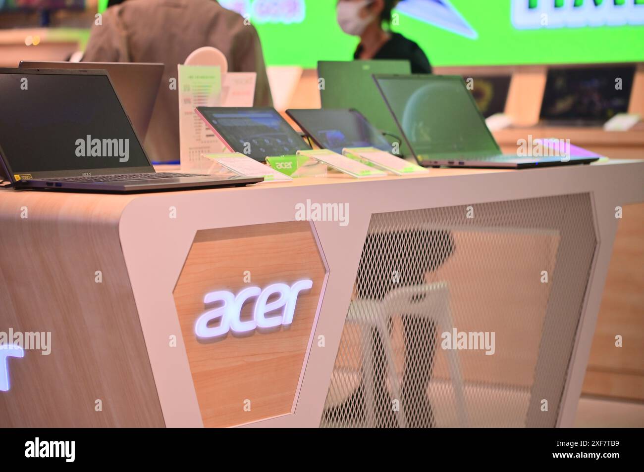 Taiwan – 16. März 2024: Der taiwanesische Technologieführer Acer bietet seit 1976 eine große Auswahl an Elektronikgeräten an. Stockfoto