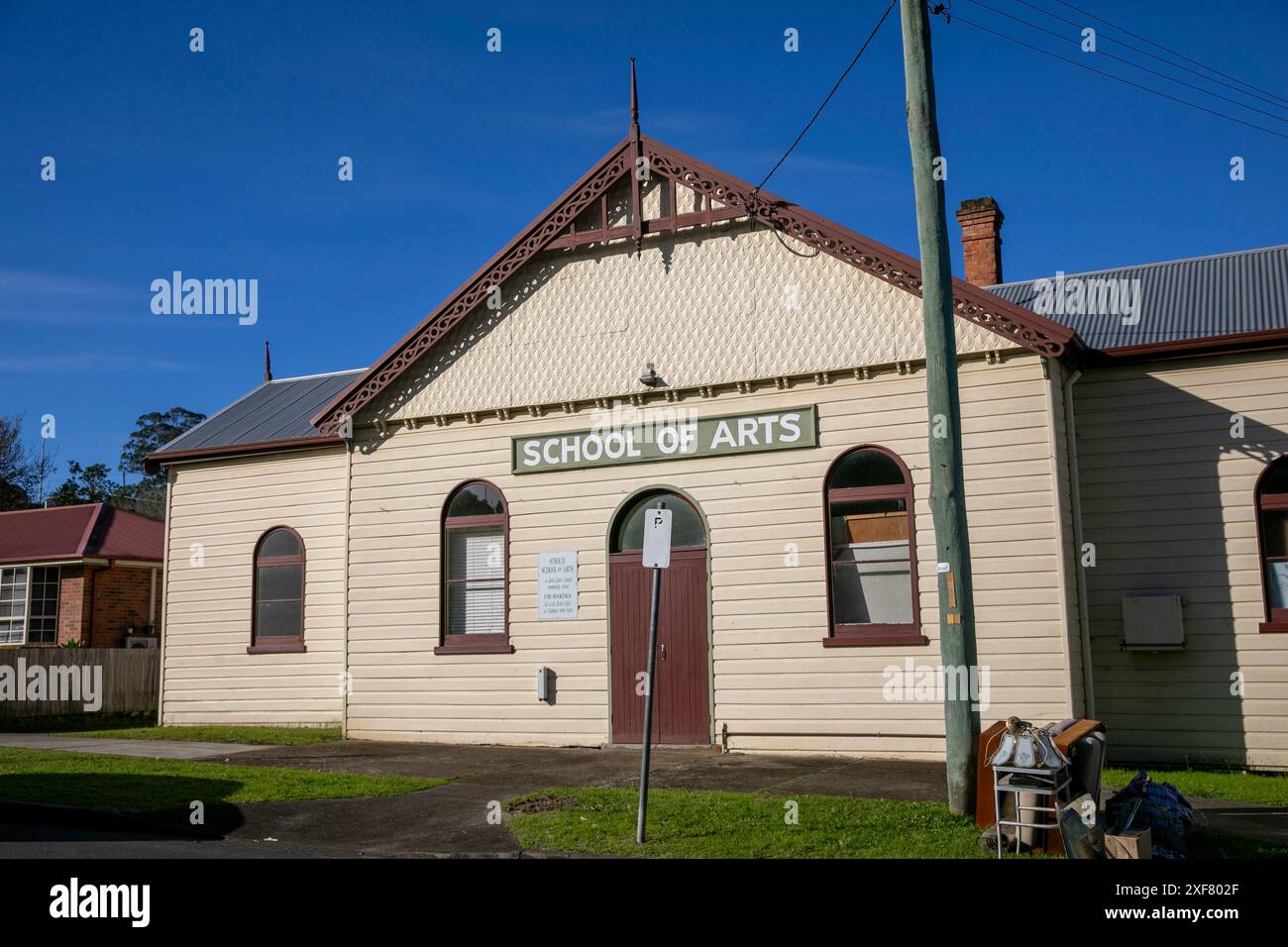 Stroud, australische Stadt in der Hunter-Region, voller historischer Gebäude aus der Kolonialzeit, School of Arts Building, NSW, Australien Stockfoto