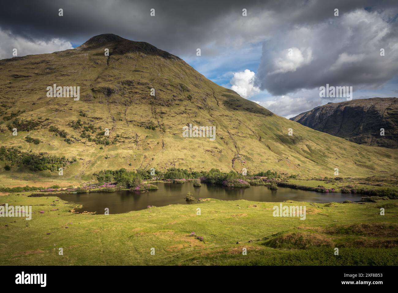 Geographie / Reise, Großbritannien, Schottland, kleiner See Lochan URR mit Stob Dubh Mountain, ADDITIONAL-RIGHTS-CLEARANCE-INFO-NOT-AVAILABLE Stockfoto