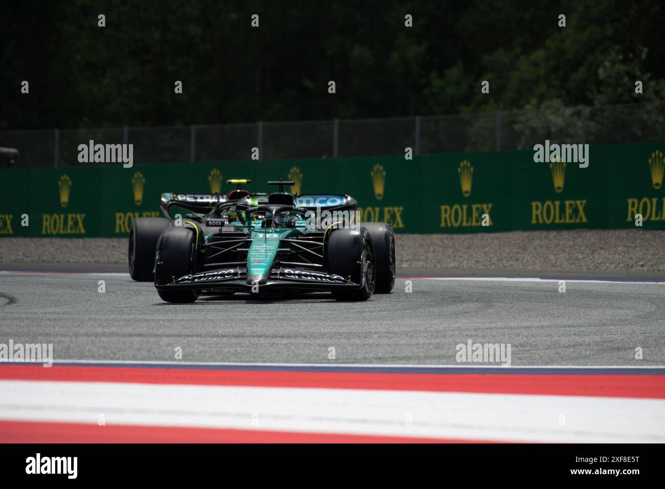 Spielberg/Österreich - 28. JUNI 2024, #18 Lance Walk (CAN, Aston Martin), #44 Lewis Hamilton (GBR, Mercedes), Freies Training am Red Bull Ring vor qu Stockfoto