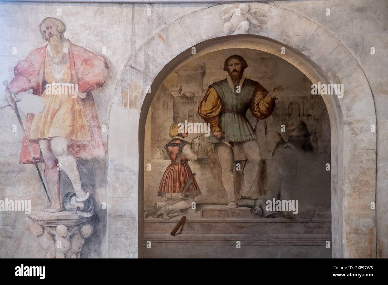 Frühromanische Basilika di San Salvatore (Basilika San Salvatore) aus dem IX. Jahrhundert bis XVI. Jahrhundert im Museo di Santa Giulia (Santa Giulia City Muse) Stockfoto