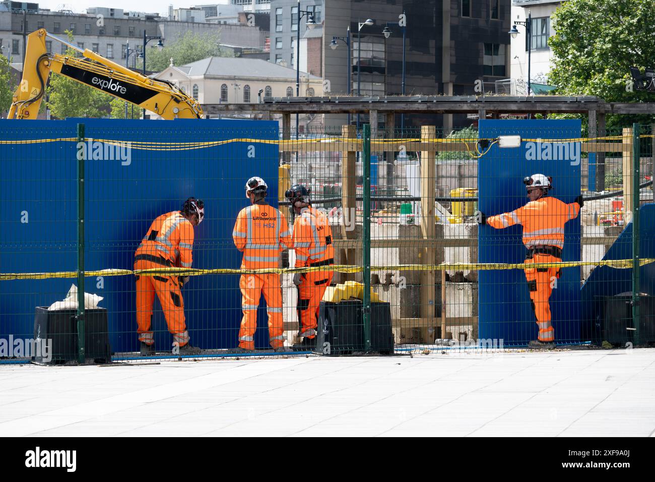 Littlewood-Arbeiter, die am Standort HS2, Curzon Street, Birmingham, Großbritannien, Horten errichten Stockfoto