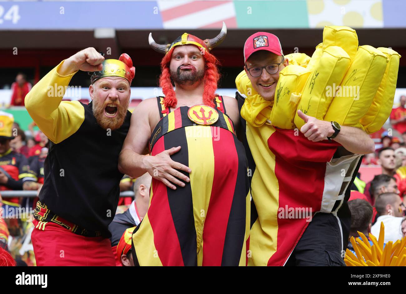 Düsseldorf, Deutschland. Juli 2024. firo : 01.07.2024, Fußball: UEFA EURO 2024, EM, Europameisterschaft 2024, Achtelfinale 1/8, M42, Match 42, FRA, Frankreich - BEL, Belgien Fans von Belgien Credit: dpa/Alamy Live News Stockfoto