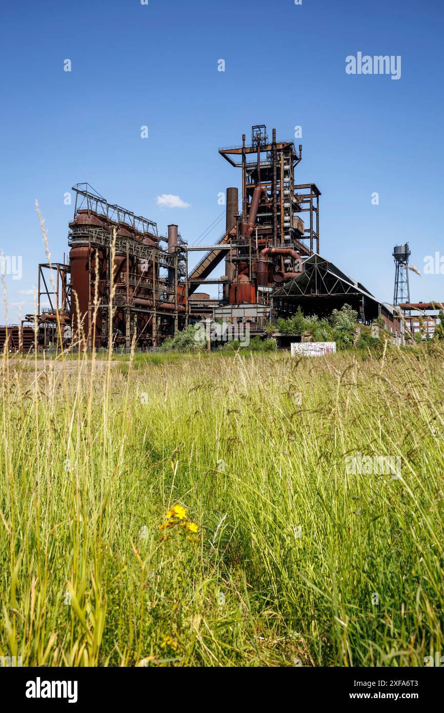 Hochofen der ehemaligen Hoesch-Hütte Phoenix West, Dortmund, Nordrhein-Westfalen. Hochofen des ehemaligen Hoesch-Huettenwerk Phoeni Stockfoto