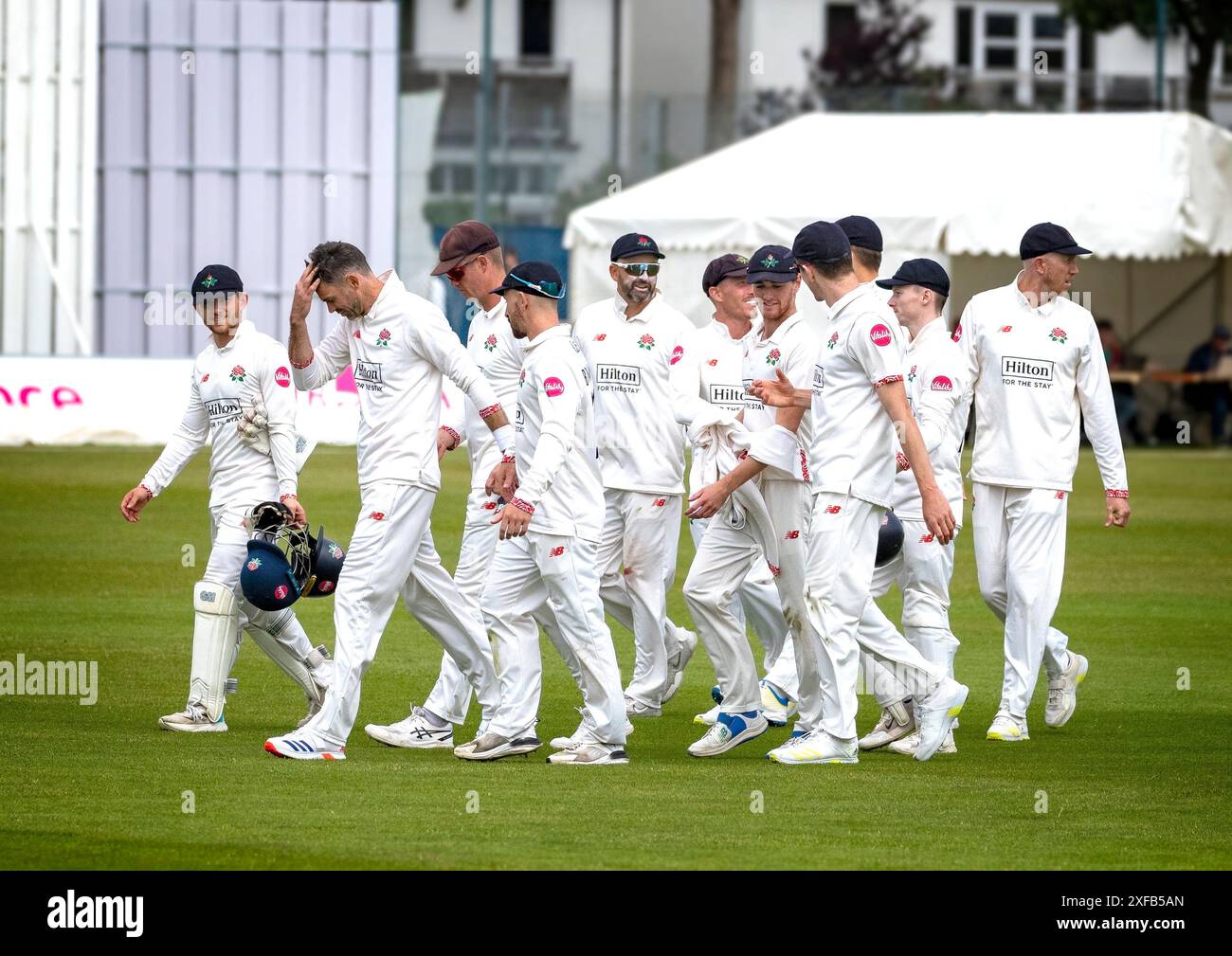 James Anderson beim Spiel Lancashire gegen Nottinghamshire County Stockfoto