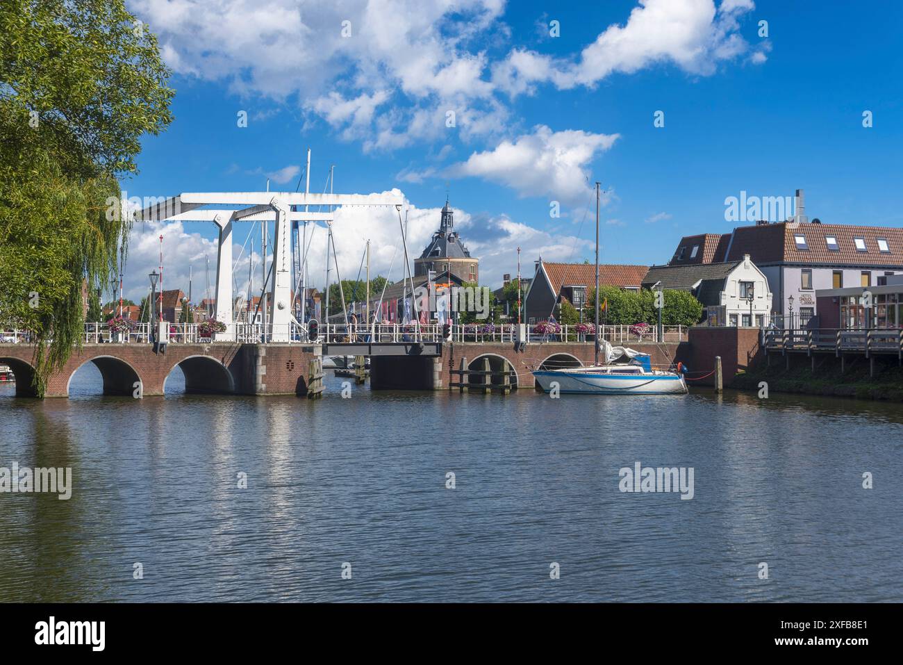 Geografie / Reise, Niederlande, Zugbrücke auf der Spoorstraat am alten Hafen, ADDITIONAL-RIGHTS-CLEARANCE-INFO-NOT-AVAILABLE Stockfoto
