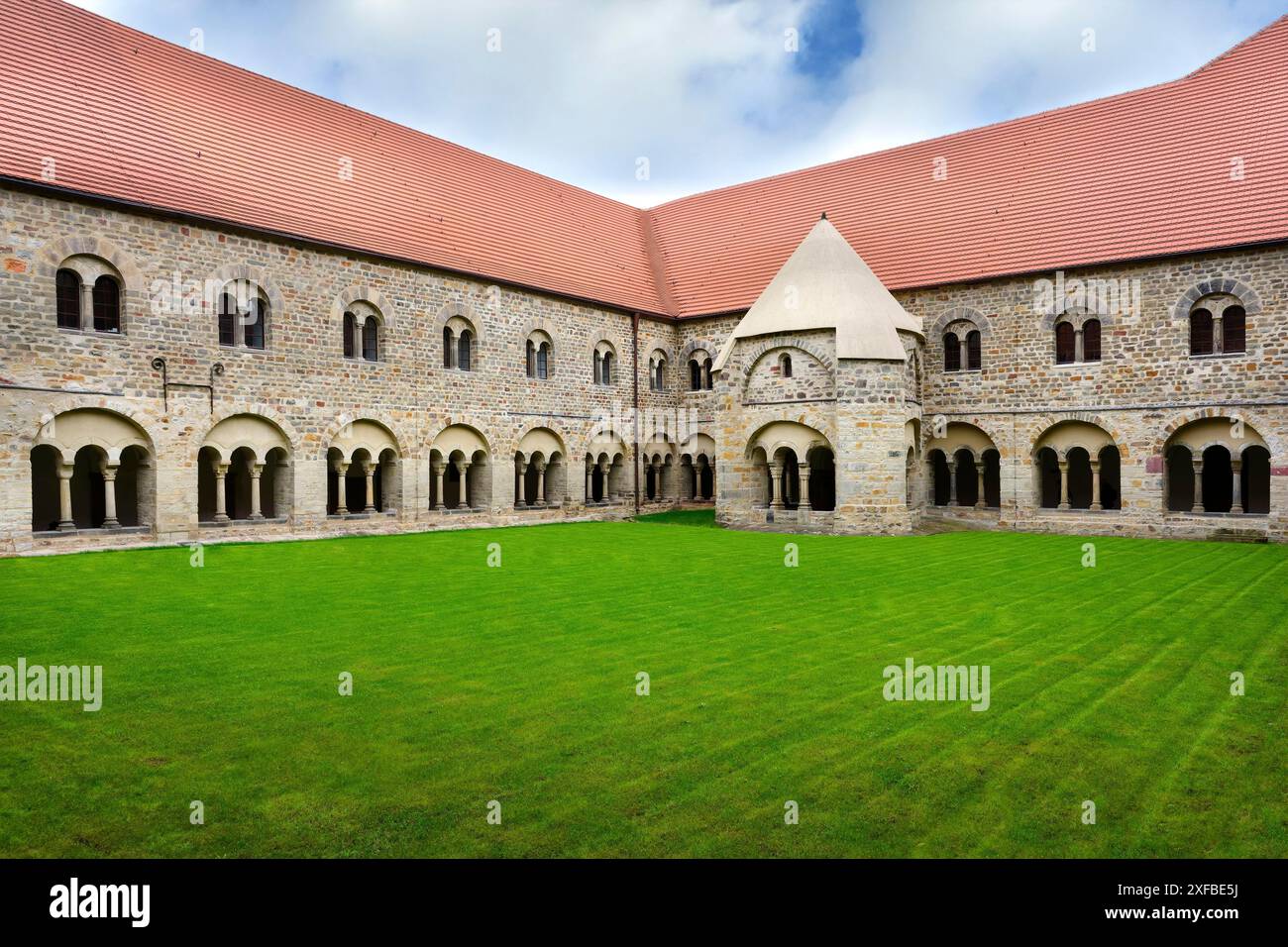 Kloster unserer Lieben Frau, Kloster und Innenhof, Magdeburg, Sachsen-Anhalt, Deutschland Stockfoto