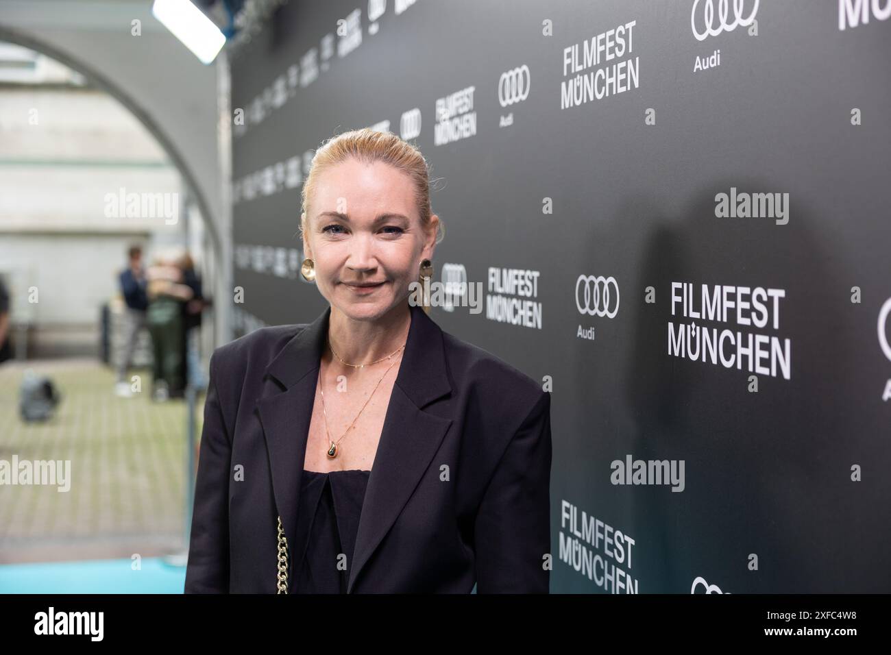 München, Deutschland. Juli 2024. Lisa Maria Potthoff bei der Premiere von MEIN KIND - ???? ????? Während der Münchner Filmfestspiele am 2. Juli 2024 in München. (Foto: Alexander Pohl/SIPA USA) Credit: SIPA USA/Alamy Live News Stockfoto