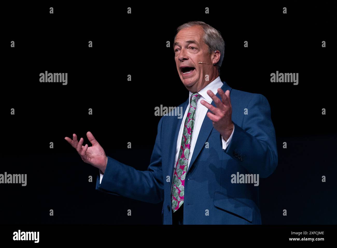 Nigel Farage Parteivorsitzender bei der „Rally for Reform“ in Birmingham NEC, dem größten Massentreffen des britischen Führers der Reform am Sonntag, den 30. Juni 2024 Stockfoto
