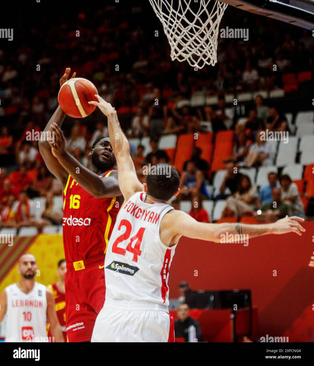 VALENCIA, SPANIEN, 2. Juli 2024, Usman Garuba aus Spanien während des Olympischen Qualifikationsturniers der FIBA gegen den Libanon, Credit Eduardo Ripoll. Stockfoto