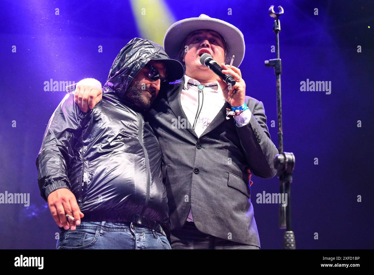 Riccardo Luciano Carotenuto von der Lira und Pete Doherty (die Libertines) eröffnen die Libertines Tour 2024 im Villa Ada Estate 2024 im Juli Stockfoto