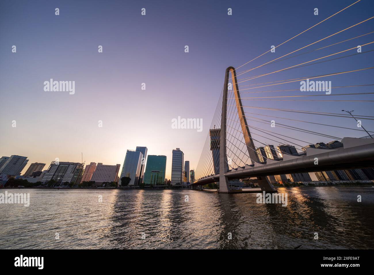 BA Son Bridge im Stadtzentrum von Ho Chi Minh, Vietnam Stockfoto