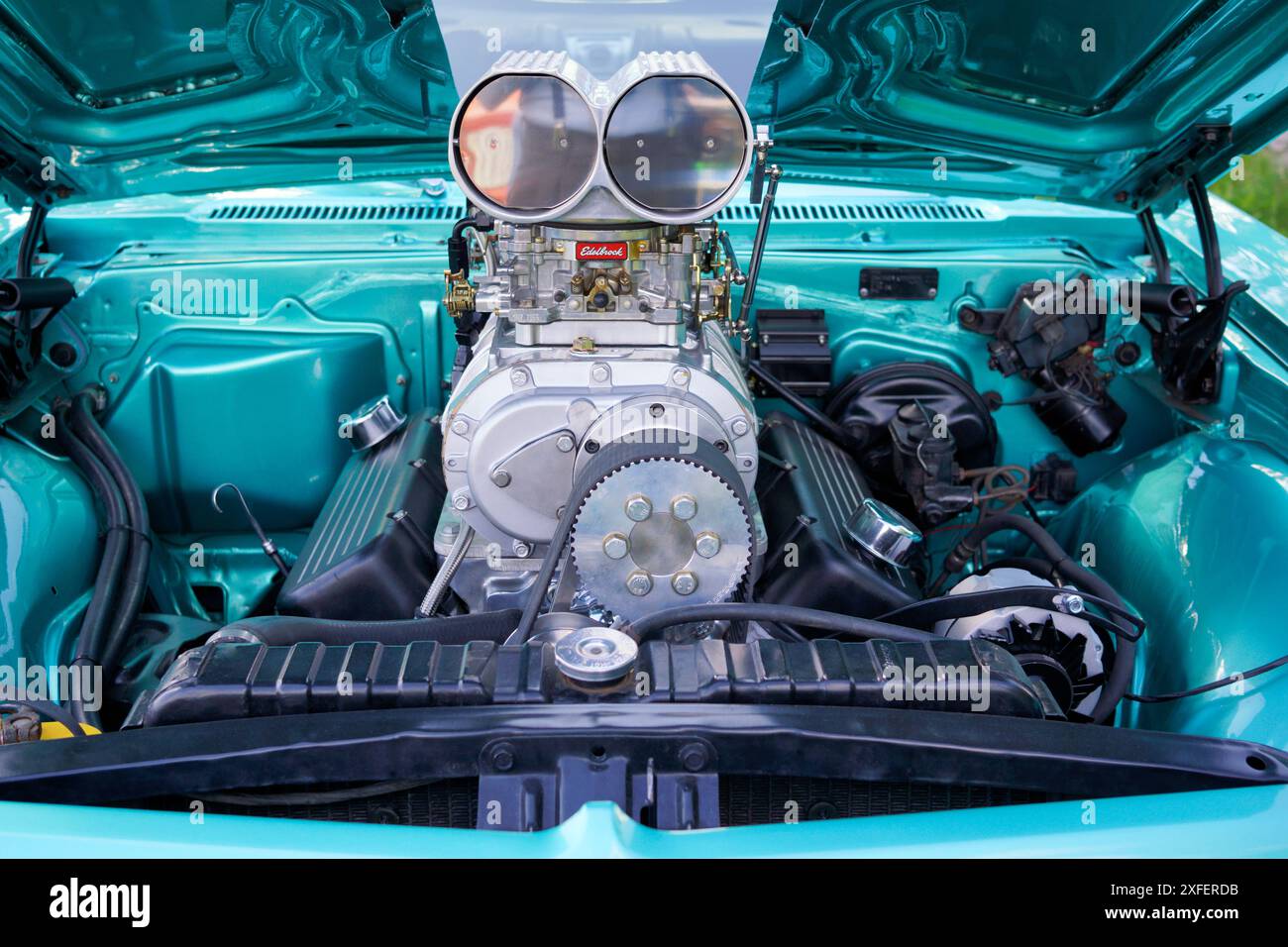 Nahaufnahme des Motorraums von Muscle Car Stockfoto