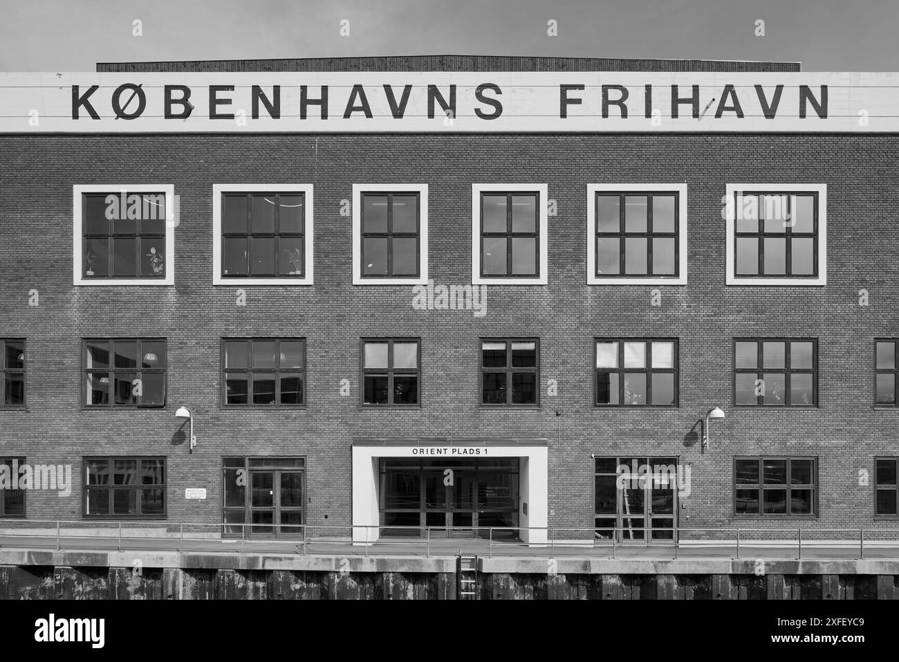 Pakhus 54, gebaut für Det Østasiatiske Kompagni (Ostasiatische Gesellschaft) im Jahr 1953; Sundmolen, Kopenhagen, Dänemark Stockfoto