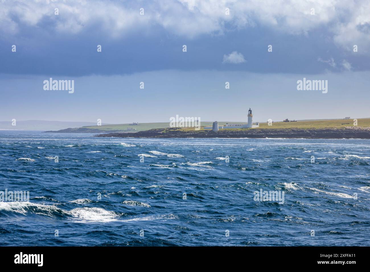 Überquerung der „Eber von Duncansby“ im Pentland Firth auf der Pentland Orkney Fähre, Caithness, Nordschottland Stockfoto