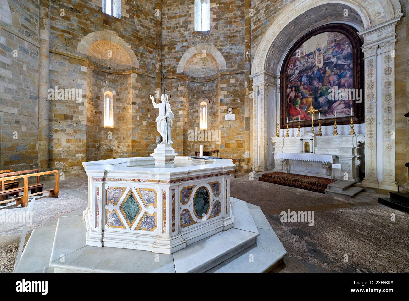 Volterra Toskana Italien. Das Baptisterium von San Giovanni Stockfoto