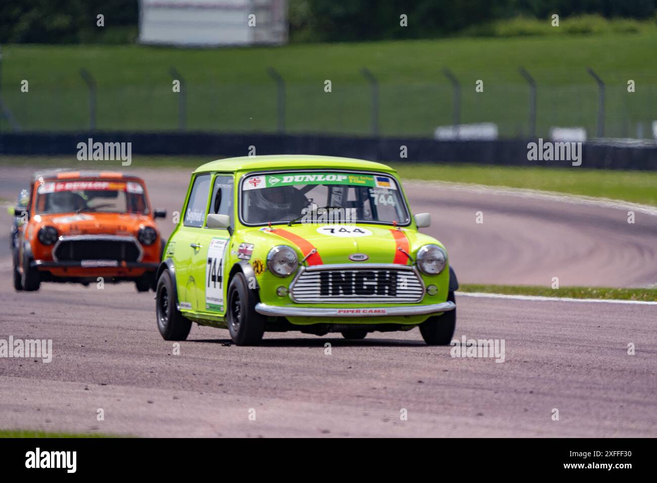 Andover, Hampshire - 7. Juni 2024: Dunlop Mini Se7en Challenge unterstützt von Mini Spares Stockfoto