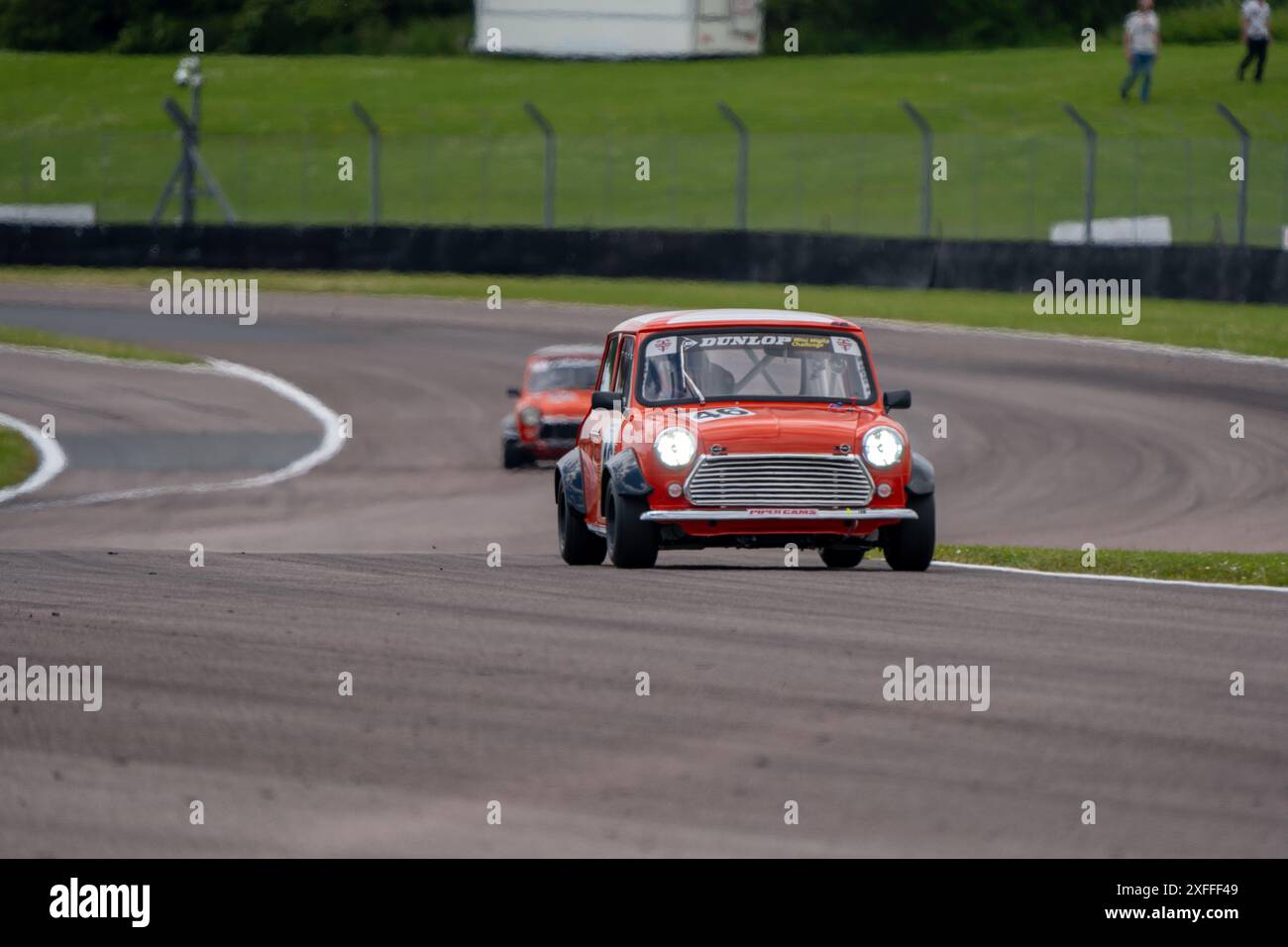 Andover, Hampshire - 7. Juni 2024: Dunlop Mini Se7en Challenge unterstützt von Mini Spares Stockfoto