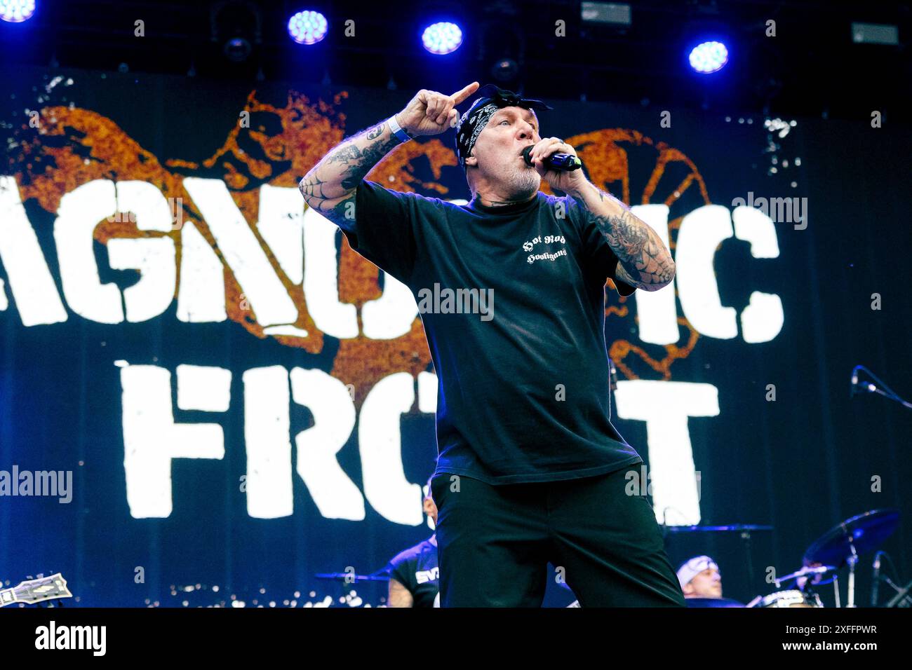 Mailand, Italien. Juli 2024. Roger Miret von Agnostic Front tritt am 2. Juli 2024 live beim Rugby Sound Festival in der Nähe von Milano auf (Foto: Mairo Cinquetti/NurPhoto) Credit: NurPhoto SRL/Alamy Live News Stockfoto