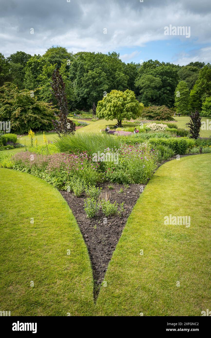 RHS Harlow Carr, Harrogate, North Yorkshire. Die Gärten im Sommer. Stockfoto