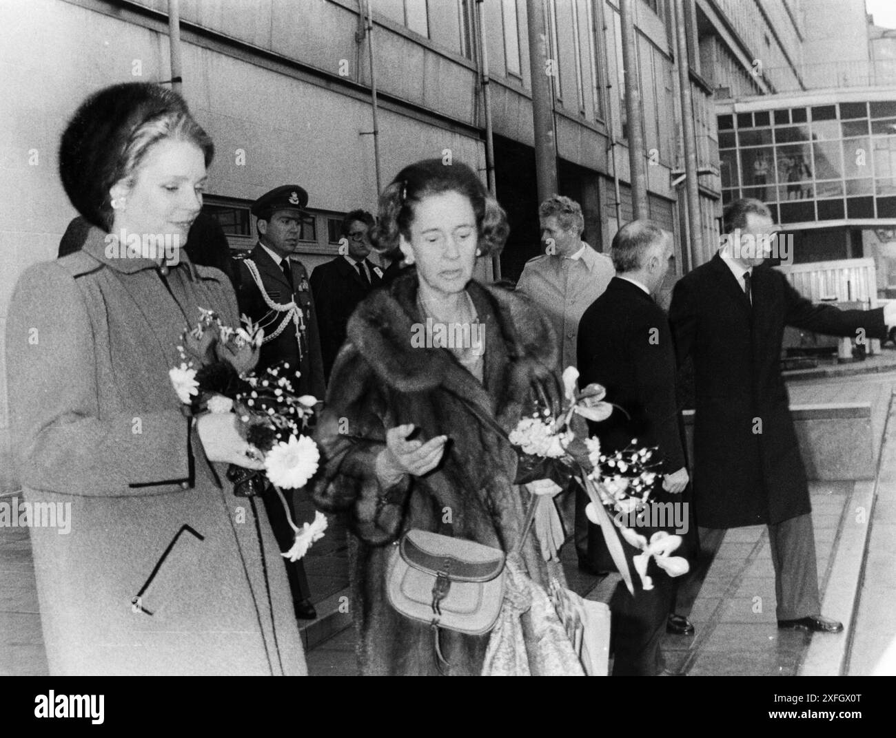 Anni' 70 Bruxelles Archivio Storico Olycom/Lapresse Fabiola de Mora y Aragon (Madrid, 11 giugno 1928 - Laeken, 5 dicembre 2014) è stata regina consorte dei Belgi dal 1960 al 1993, come moglie di Re Baldovino. Dopo la morte del marito divenne nota come 'regina Fabiola del Belgio', Avenue passato il titolo di 'Regina dei Belgi' alla cognata Paola Ruffo di Calabria, consorte di Alberto II del Belgio. Nella Foto: Regina Fabiola de Mora y Aragon e Noor di Giordania im Foto: Königin Fabiola de Mora y Aragon und Noor von Jordanien Credit: LaPresse/Alamy Live News Stockfoto