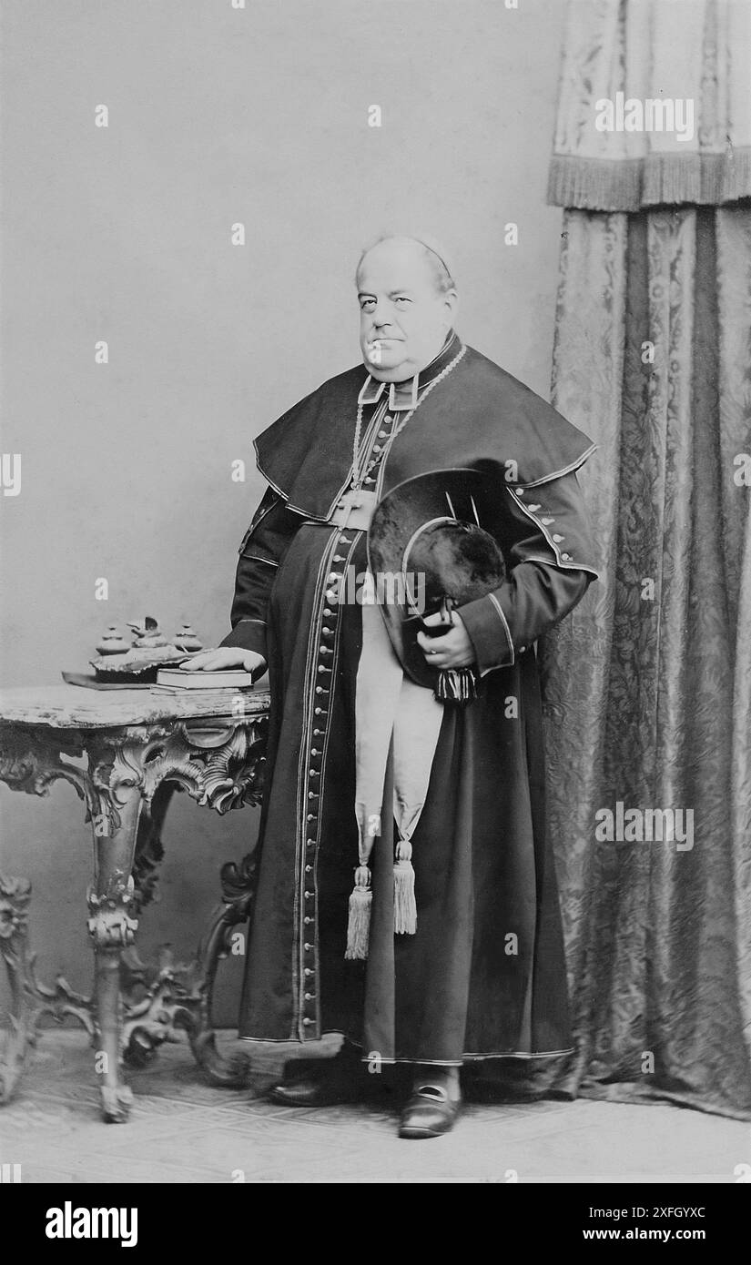 Erzbischof Michael Deinlein 1856 (* 26. Oktober 1800 in Hetzles in Oberfranken; † 4. Januar 1875 in Bamberg) war von 1858 bis 1875 römisch-katholischer Erzbischof von Bamberg. Erzbischof Michael Deinlein (ab 1856 Ritter von Deinlein), (* 26. Oktober 1800 in Hetzles in Oberfranken; † 4. Januar 1875 in Bamberg) Krieg von 1858 bis 1875 römisch-katholischer Erzbischof von Bamberg. Stockfoto