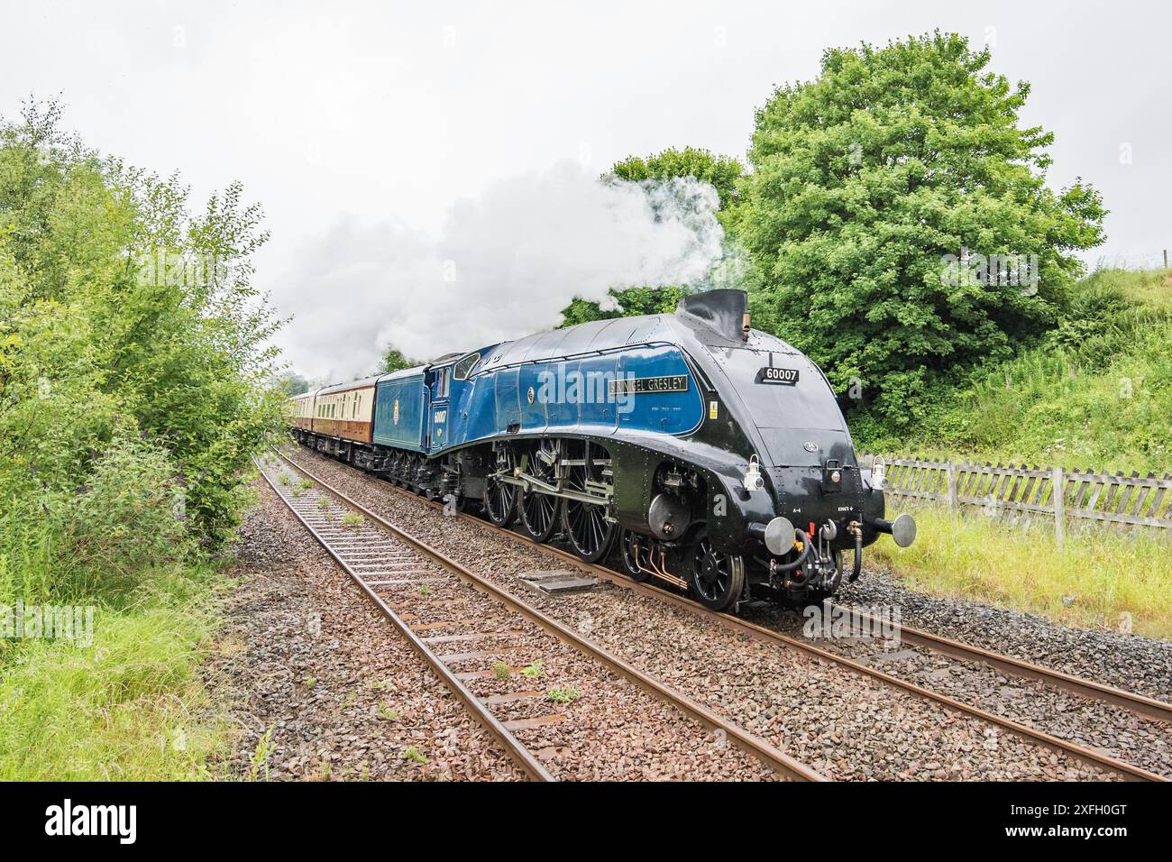 Die Lokomotive Sir Nigel Gresley fuhr am 3. Juli 2024 von Carlisle in Long Preston Stockfoto