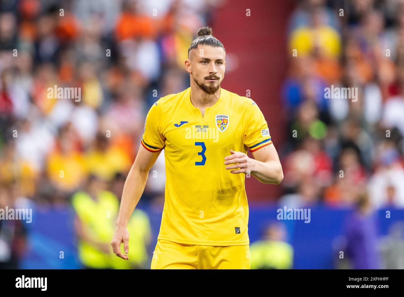 München, Deutschland. Juli 2024. Der rumänische Radu Dragusin (3) war