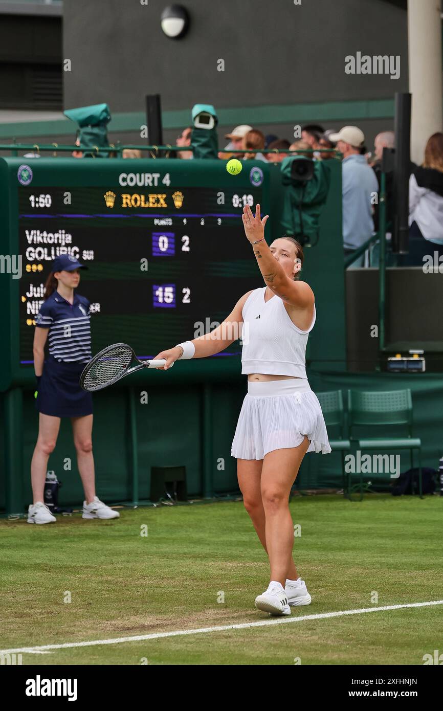 London, London, Großbritannien. Juli 2024. Jule Niemeier (DE) dient während der Meisterschaft Wimbledon (Credit Image: © Mathias Schulz/ZUMA Press Wire) NUR REDAKTIONELLE VERWENDUNG! Nicht für kommerzielle ZWECKE! Stockfoto
