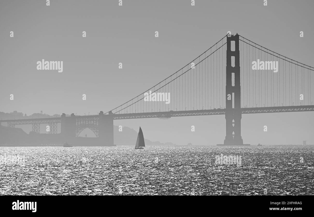 Weltberühmtes Wahrzeichen - die berühmte Golden Gate Bridge, San Francisco CA Stockfoto