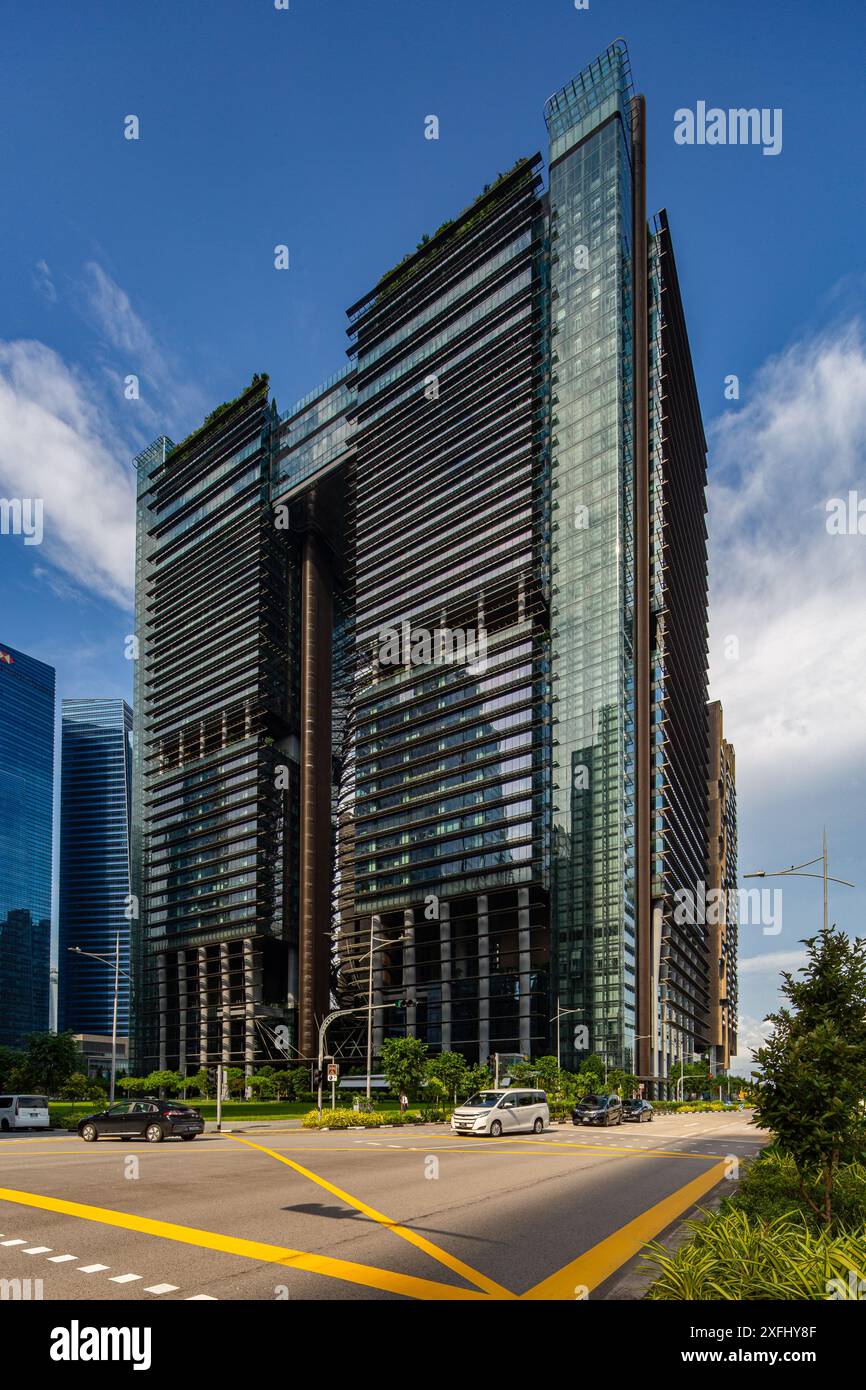 Vertikale Ansicht. Marina One Wolkenkratzer Architektur Design, Tech Riese Meta Singapur Hauptquartier befindet sich. Finanzbezirk. Südostasien. Stockfoto