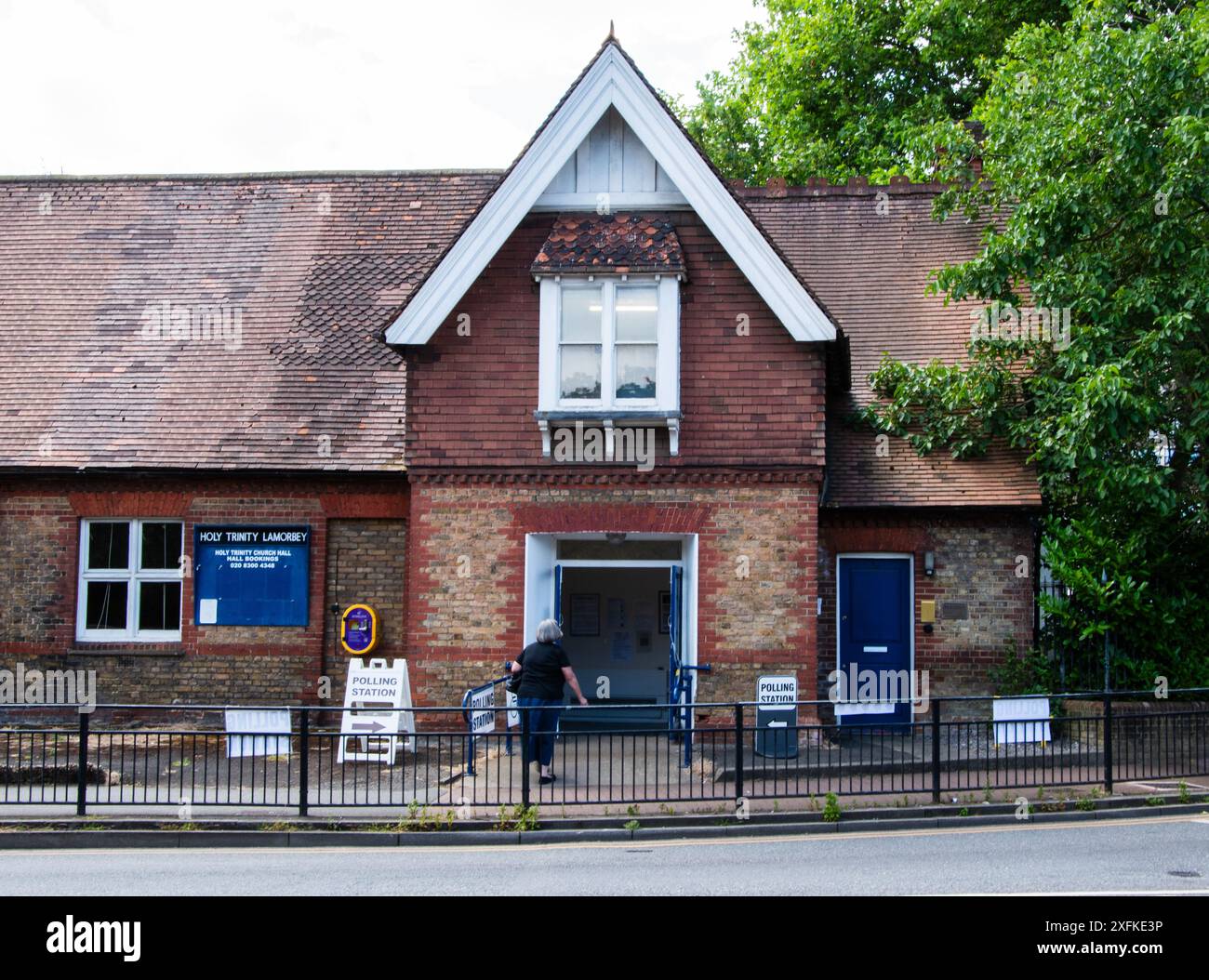 Wahlstation für die Parlamentswahlen 2024. UK Stockfoto