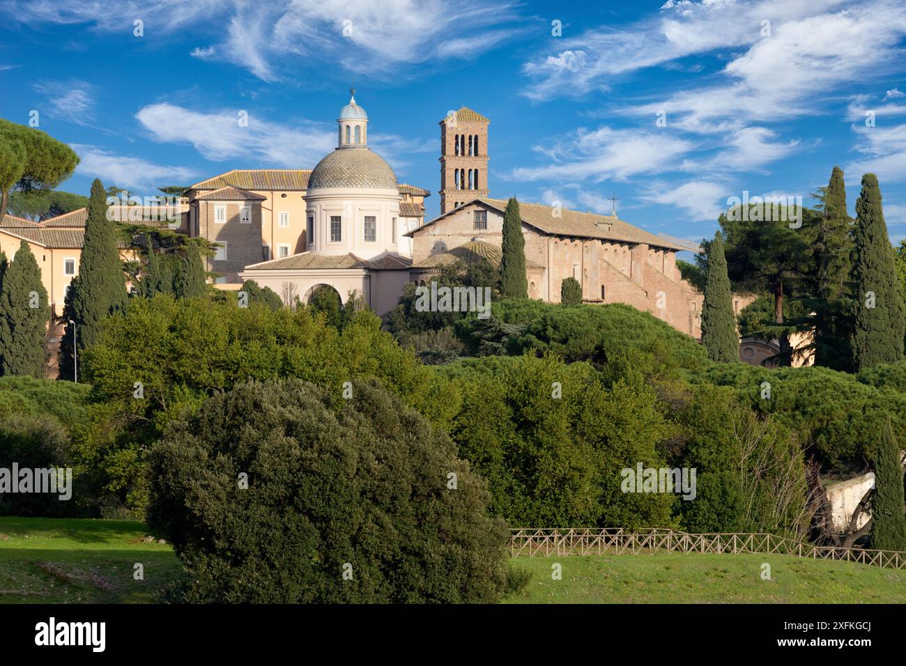 Der Caelian Hill (Collis Caelius; Celio) ist einer von sieben Hügeln in Rom Stockfoto