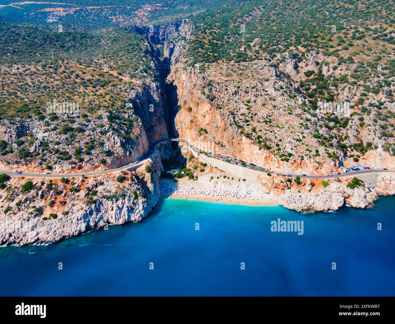 Panoramablick auf Kaputas Beach. Kaputas oder Kaputash ist ein kleiner Strand zwischen Kas und Kalkan in der Provinz Antalya in der Türkei Stockfoto