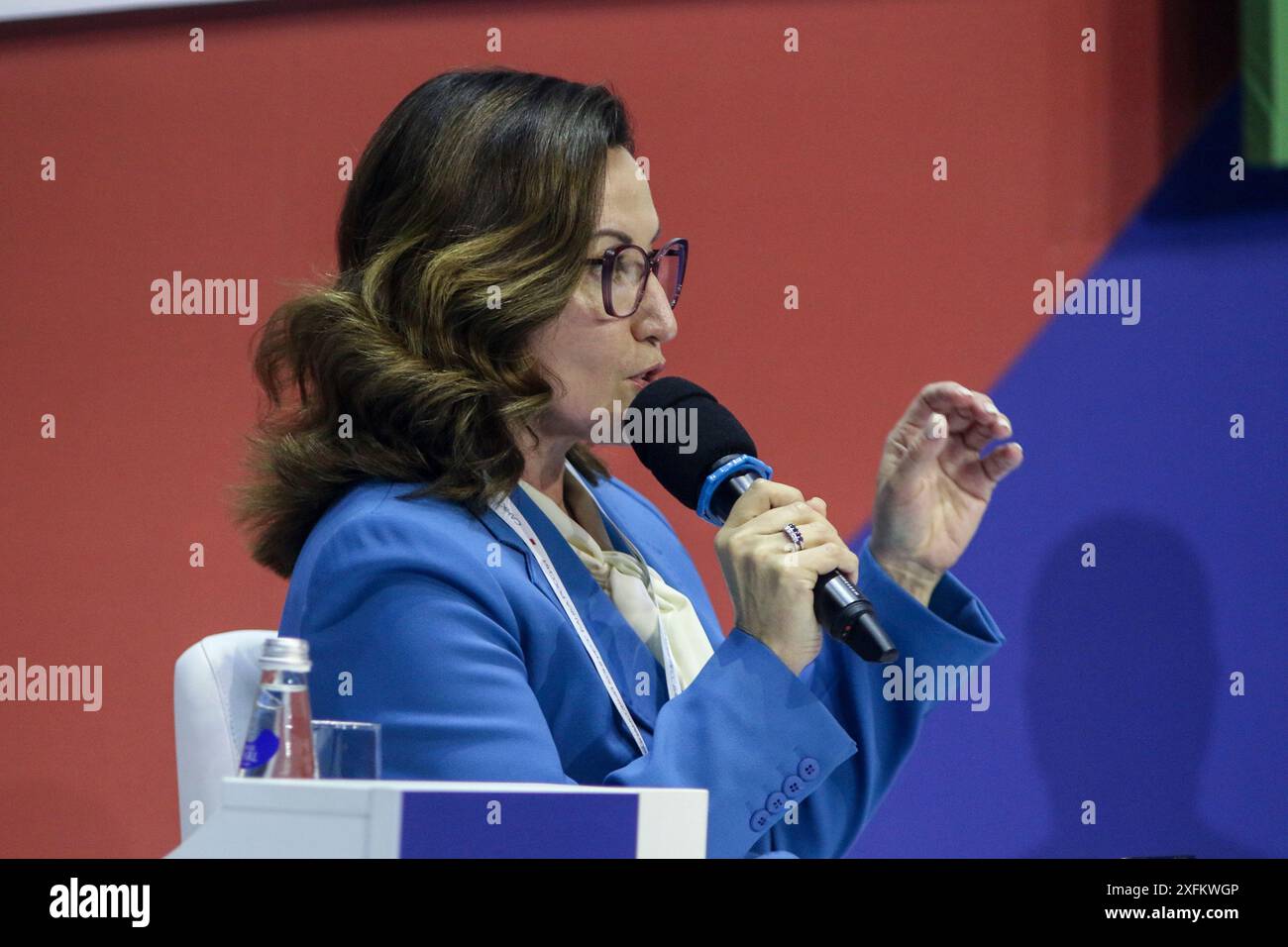 Sankt Petersburg, Russland. Juli 2024. Olga Polyakova, stellvertretende Vorsitzende der Bank von Russland, während der Sitzung Transformation von Geschäftsmodellen. Strategische Vision des Finanzkongresses der Bank von Russland in Sankt Petersburg, Russland. Quelle: SOPA Images Limited/Alamy Live News Stockfoto