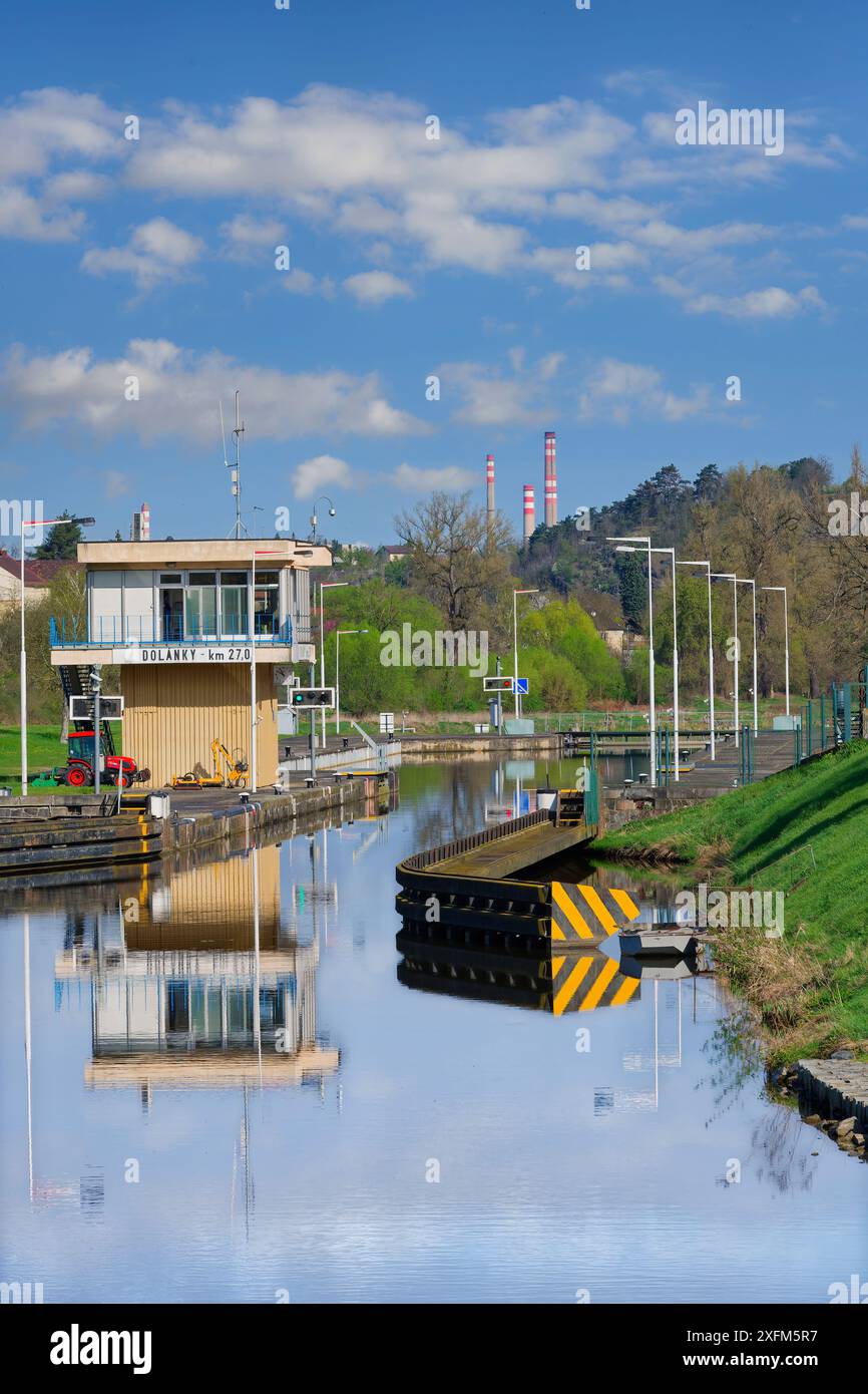 Dolanky-Schleuse an der Elbe, Böhmen, Tschechien Stockfoto